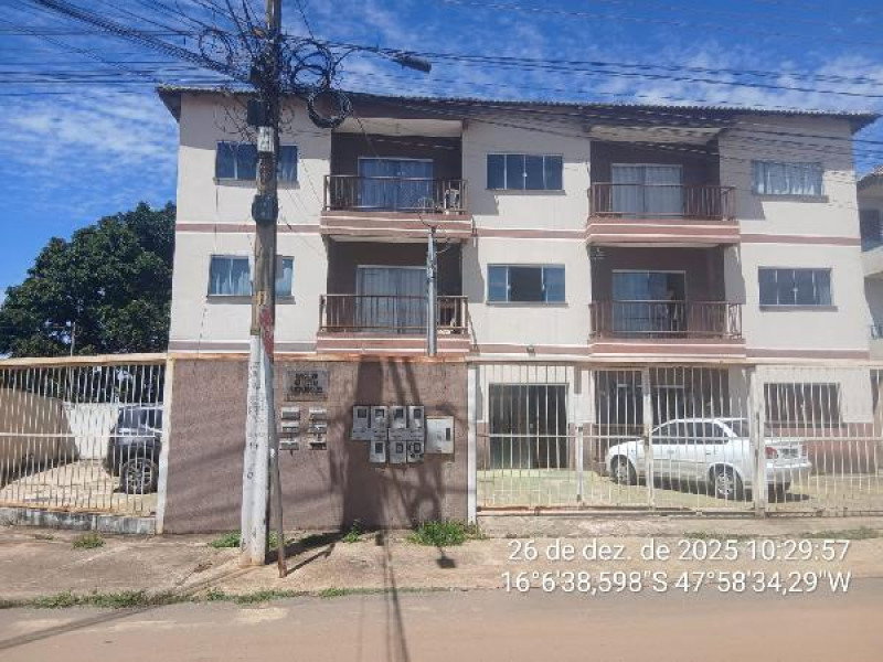 Apartamento com 2 quartos, 2 banheiros e 1 vaga de garagem