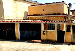 Casa em Vicente de Carvalho com 1 lote