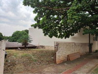 Terreno urbano com 300,02 m² e benfeitoria de 70,00 m²