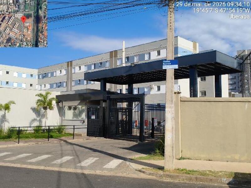 Apartamento com 2 Quartos e 1 Vaga de Garagem em Condomínio