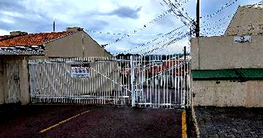 Casa 2 quartos, 1 banheiro, 49m² construída, desocupada