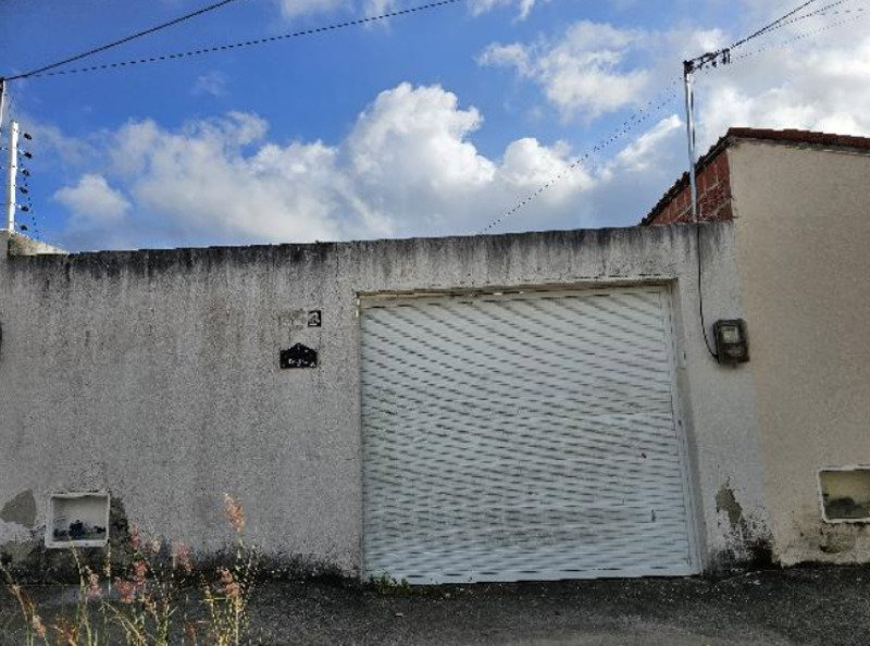 Casa com 2 Quartos em Horizonte/CE