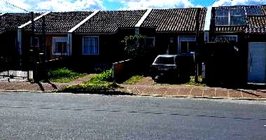 Casa em Porto Alegre com 3 quartos e 1 banheiro