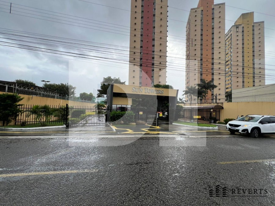 Apartamento 2 Quartos com Varanda e 1 Vaga em Natal