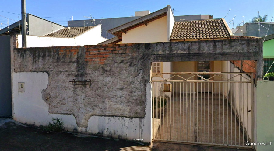 Casa com 2 quartos, 125,38m², desocupada