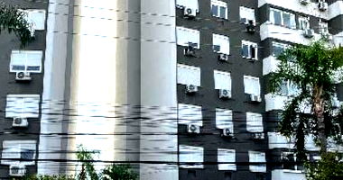 Apartamento com 2 quartos em Porto Alegre