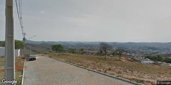 Casa Residencial com 67m² e Terreno de 135m² em Campo Belo/MG