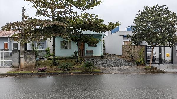 Casa com 2 quartos, 40,81 m², 1 vaga de garagem