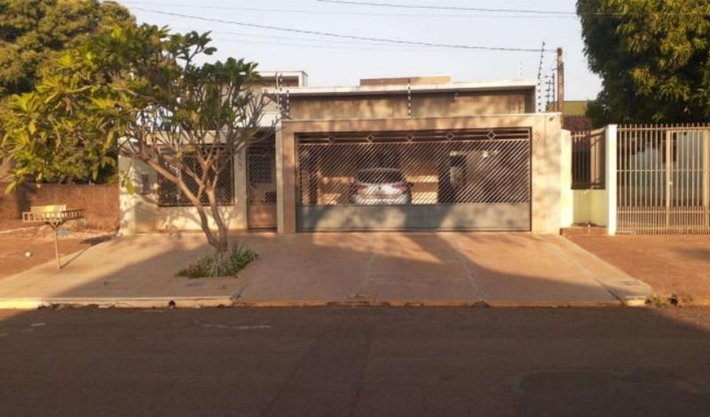 Casa Ocupada em Rio Brilhante - 500m²