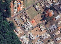 Terreno com 400,17 m² em Piratininga SP