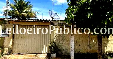 Casa com 2 quartos, 1 banheiro, 1 vaga, 81,4m² construída