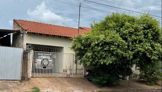 Casa com 3 quartos em Votuporanga - SP
