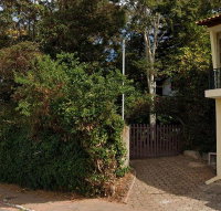 Casa 181m² com terreno amplo 1848m² -