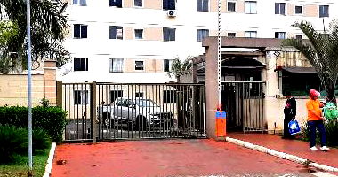 Apartamento com 2 Quartos e 1 Vaga em Uberlândia