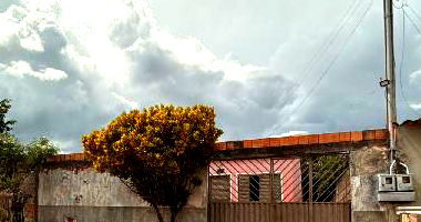 Casa com 2 quartos, 1 banheiro e 1 vaga