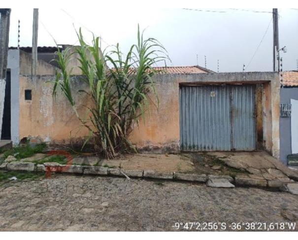 Casa em Arapiraca/AL com 98,74m² de área construída
