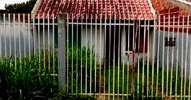 Casa em Fazenda Rio Grande com 2 quartos e 43m²