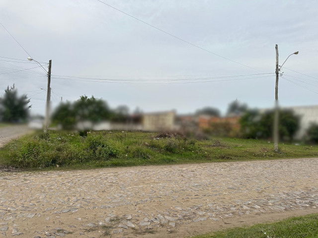 Terreno Urbano 50% Fração Ideal, 300m², Desocupado