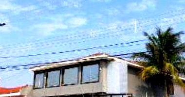 Espaçosa Casa com 5 Quartos, 5 Banheiros e 360m² de Área, Ocupada