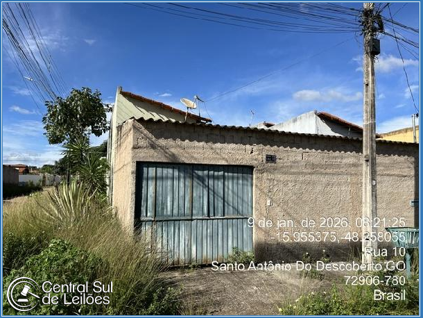 Casa com 2 quartos, 2 banheiros e 1 vaga de garagem