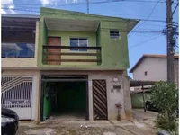 Casa em Leilão com 226m² Construída e Terreno de 150m²