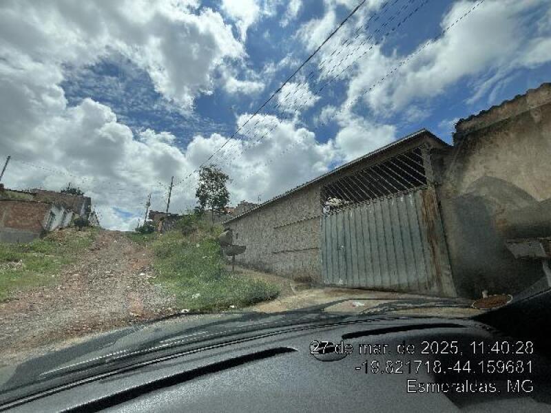 Casa 2 quartos, 1 banheiro, 1 vaga, 51.94m² construída