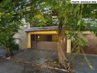 Prédio em terreno de 180m² com edificação