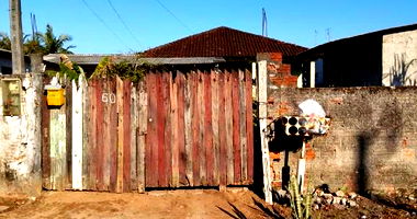 Terreno com Benfeitorias em Guaratuba/PR
