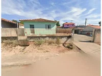 Casa com 2 Quartos e 1 Banheiro em Leilão