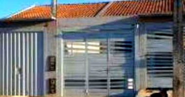 Casa em leilão com 2 quartos e 1 vaga em Ponta Grossa