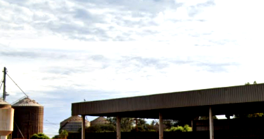 Prédio Comercial de 3.210 m² em Rio Brilhante/MS