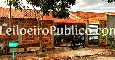 Casa com 2 quartos, 2 banheiros, 51,6m² construída, 1 vaga