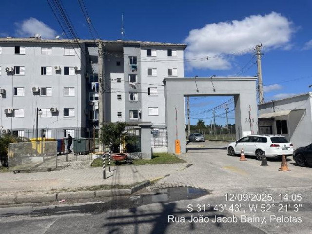 Apartamento com 2 quartos em Pelotas/RS
