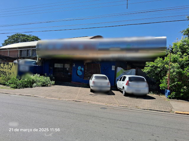 Edificação com Terreno de 1.016,18m² no Bairro Ouro Branco