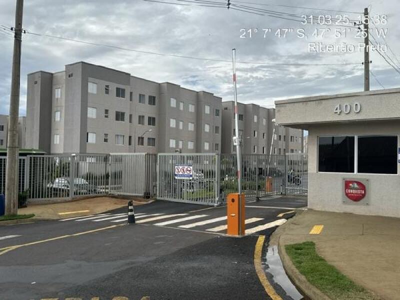 Apartamento com 2 quartos, 1 banheiro e 1 vaga