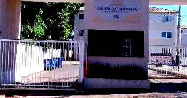 Apartamento com 2 quartos, 1 banheiro e 1 vaga