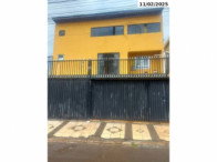 Sobrado com 3 andares, 6 quartos, 3 banheiros em Samambaia/DF