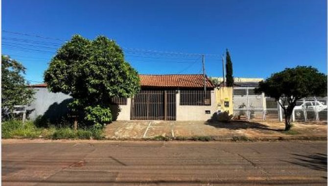 Casa padrão 2 quartos 1 banheiro 184m² ocupada