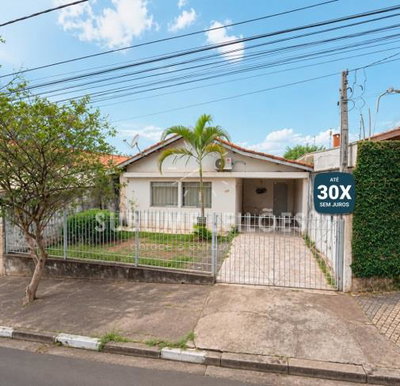 Casa residencial com 80 m² e 1 vaga