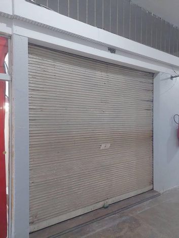 Loja comercial desocupada 29m² em Catete-RJ com excelente localização