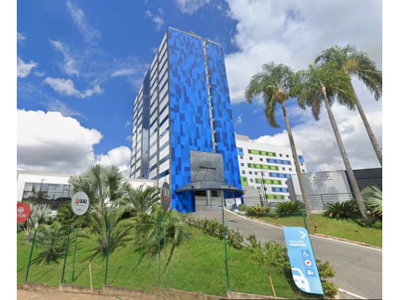 Loja de 58 m² ocupada em leilão