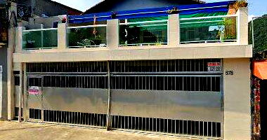 Casa com 2 quartos, lavabo, cozinha e área de serviço, 71.85m² total