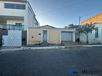 Casa ocupada com 68,16 m² no Centro