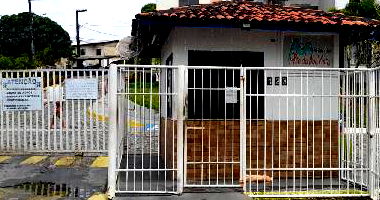 Apartamento 2 quartos, 42m², com área de serviço e cozinha