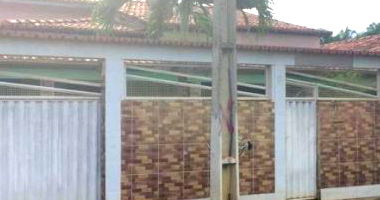 Casa com 4 quartos em Santa Maria da Vitória - BA