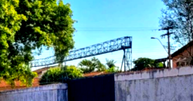 Prédio residencial na Avenida 39, nº 668, Vila Celina