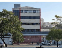 Comercial com 3 prédios e 1.360m² de área construída