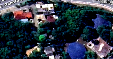Casa de madeira com 1 quarto e 32m² em lote de 243m²