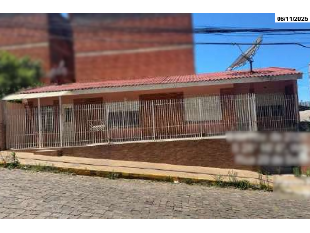 Sobrado com 3 quartos, 2 banheiros e 101,85m² de área construída