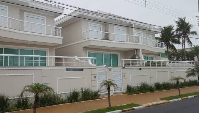 Casa em Condomínio com 6 quartos e 7 banheiros em Guarujá